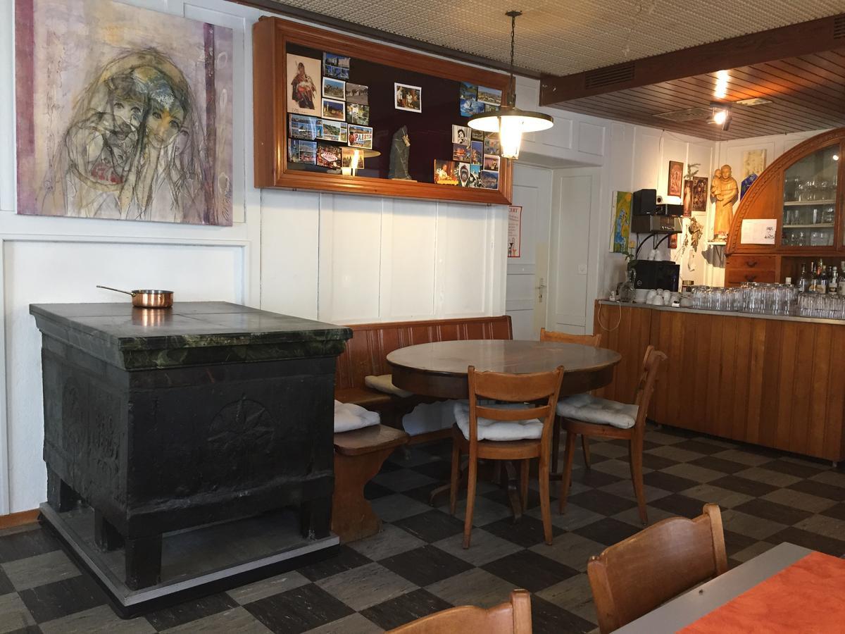 Cafe Olga Bed & Breakfast Trun Екстериор снимка
